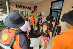 Tiga bocah SD terseret arus sungai ditemukan meninggal