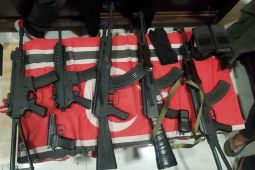 Viral di media sosial, polisi periksa warga bersenjata di Aceh Timur