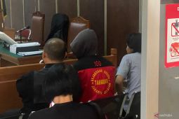 Kasus pencabulan Mario Dandy: Sidang digelar tertutup, AG hadir bersama ibunya