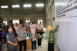 Kampung Dayak Haruyan bebas narkoba diluncurkan perkuat Asta Cita