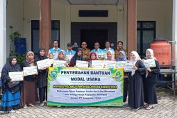 PT SIS Site Admo berikan bantuan modal 10 UMKM baru di Balangan