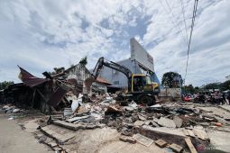Pemkot Bogor tertibkan pasar tumpah di Jalan Merdeka