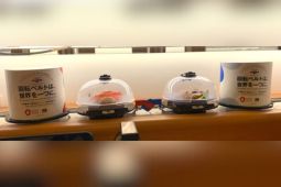Jepang hadirkan pengalaman makan sushi di atas bus