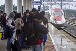 Peningkatan penumpang kereta cepat Whoosh