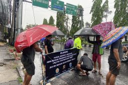 Desa adat larang parkir liar di jalan menuju Pelabuhan Sanur