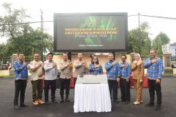 Pj Wali Kota dan Kapolres Kediri Kota resmikan Outdoor Videotron