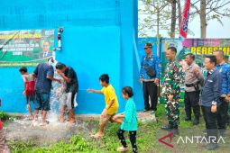 Penuhi kebutuhan air masyarakat, Kodim Situbondo bangun sumur bor