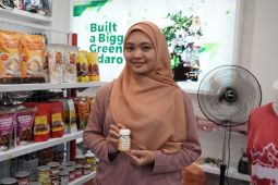 "Pupur Babigi" produk kearifan Kalimantan ala Risnawaty