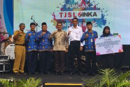 INKA berkomitmen majukan SDM perkeretaapian lewat program TJSL SMK Series