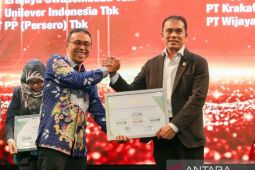 PLN raih penghargaan Integritas Bisnis Lestari 2024 dari Transparency International Indonesia dan Tempo