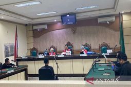 Terdakwa korupsi Pegadaian Rp1,9 miliar jalani sidang perdana