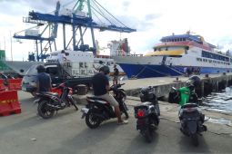 Dishub Maluku tambah trip penyeberangan Ambon-Seram jelang Natal