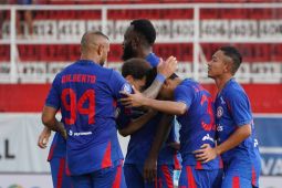 Arema FC penuh dengan pertimbangan dalam memilih pelatih anyar