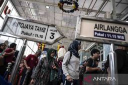 KAI catat penjualan tiket kereta api periode Natal-tahun baru capai 1,9 juta