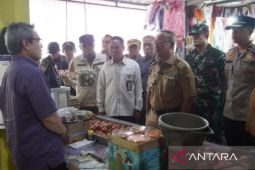 Pemkab Cianjur pastikan harga bahan pokok relatif stabil, kecuali telur dan daging ayam