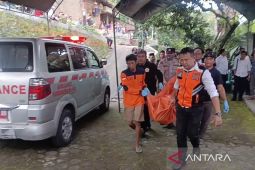 Polres Kudus selidiki kematian pasangan suami istri di rumah
