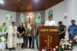 Ibadah Misa Malam Natal di Belitung berlangsung kondusif