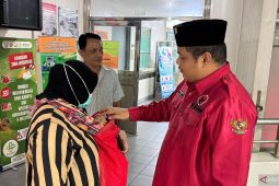 PDIP Surabaya bantu biaya persalinan warga gunakan program JKS