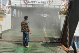 Kerahkan Tim F1QR, TNI AL bantu evakuasi penumpang kapal terbakar
