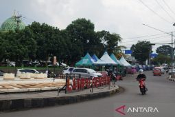 Jalur menuju Puncak Cianjur ditutup saat malam pergantian tahun