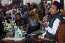 Hoaks! Ustaz Abdul Somad dibaptis