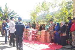 Pemkab Nagan Raya salurkan bantuan untuk korban banjir bandang