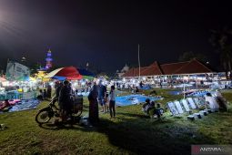 Alun-Alun Bangil jadi alternatif warga rayakan malam tahun baru