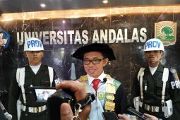 Universitas Andalas serahkan beasiswa KIP Kuliah bagi 1.452 mahasiswa