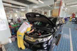 Berikut perawatan mobil jelang cuaca buruk untuk ICE maupun EV