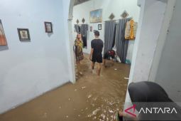 Masyarakat Kabupaten Penajam  diingatkan waspada dampak musim hujan