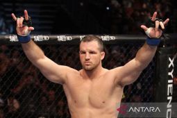 Mantan petarung tunarungu UFC umumkan dapat mendengar setelah 41 tahun