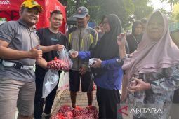 Bawang merah Korem 051/Wkt mejeng di CFD Kota Bekasi