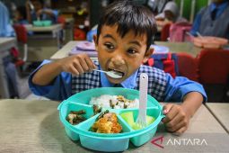 Indonesia mulai program Makan Bergizi Gratis hari ini