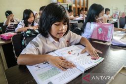 Anggota DPR ingatkan pemerintah penuhi amanat anggaran pendidikan 20 persen