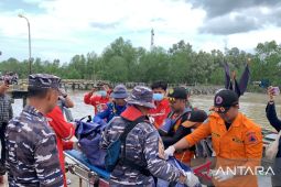 Tim SAR temukan ABK hilang akibat kapal dihantam ombak di Tanjabbar