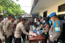 Polda Malut tes urine perwira SIP 2024 pastikan seluruh personel bersih narkoba