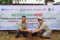 Aksi Penghijauan ANTARA menanam pohon jaga keberlanjutan lingkungan