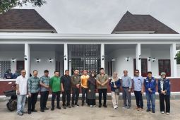 Kolam Renang "Idaman" Banjarbaru bergaya arsitektur Tropical Hindia Belanda