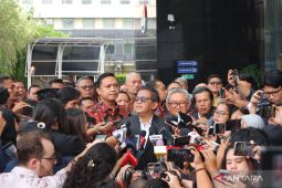 Hasto Kristiyanto minta kader dan simpatisan PDI Perjuangan tetap tenang