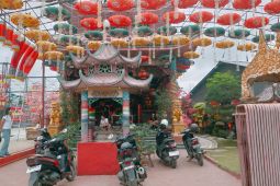 Masyarakat Singkawang lakukan persiapan sambut Imlek dan Cap Go Meh