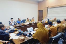 Bupati Dinda minta pengusaha tambak di Bima lengkapi izin usaha