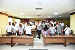 Kapolda Maluku  ajak warga di Trikora saling koordinasi atasi masalah