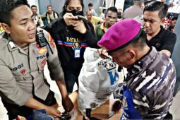Yonmarhanlan IX Ambon gagalkan  penyelundupan senjata api di pelabuhan
