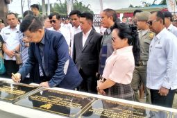 Bupati Simalungun resmikan 40 gedung baru, satu di antaranya stadion mini