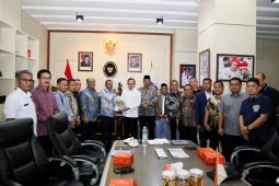 DPRA serahkan berkas pengesahan Gubernur terpilih ke Wamendagri