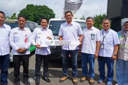 Pemkab Balangan terima bantuan mobil Pick Up perawatan penerangan jalan