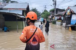 Tiga kecamatan di Aceh Tamiang banjir, seratusan warga mengungsi