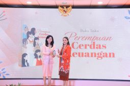 OJK-IIPOJK rilis buku saku guna meningkatkan literasi keuangan perempuan