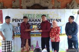 Imigrasi Denpasar serahkan 1,23 ton benih padi untuk petani