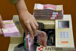 Jumat ini rupiah naik menjadi Rp16.362 per dolar AS